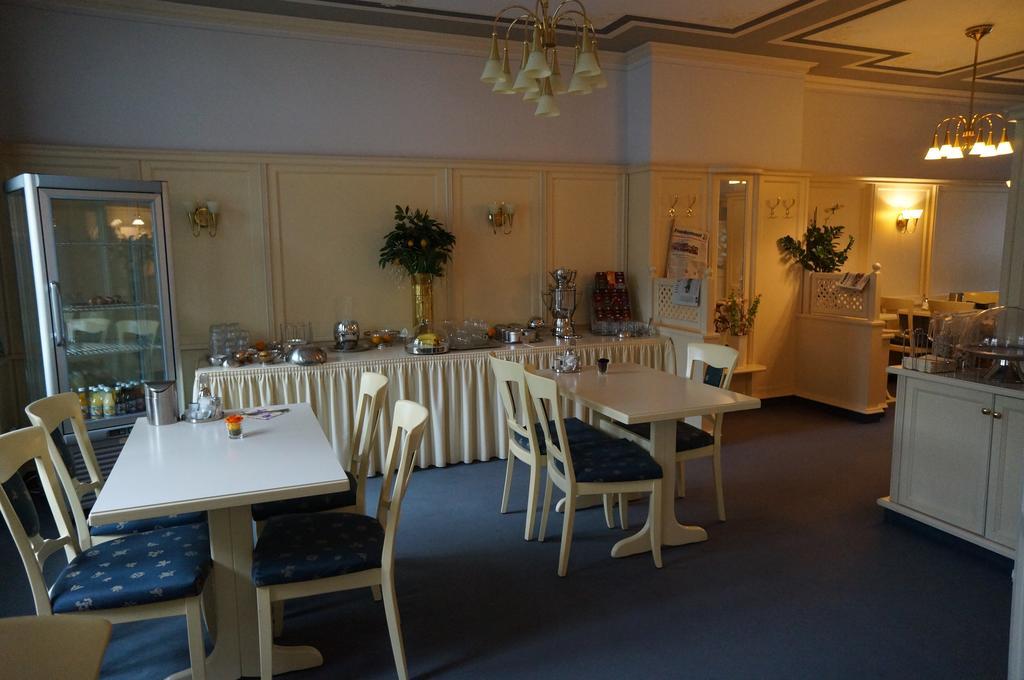 Hotel Burghof Hof  Ngoại thất bức ảnh