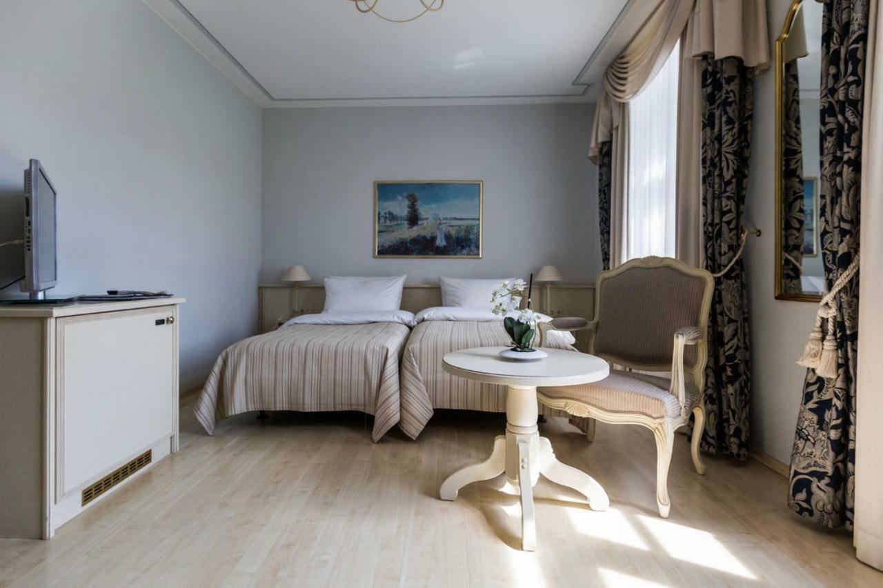 Hotel Burghof Hof  Ngoại thất bức ảnh