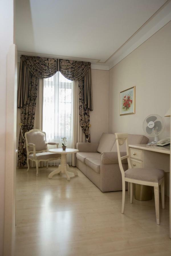 Hotel Burghof Hof  Ngoại thất bức ảnh