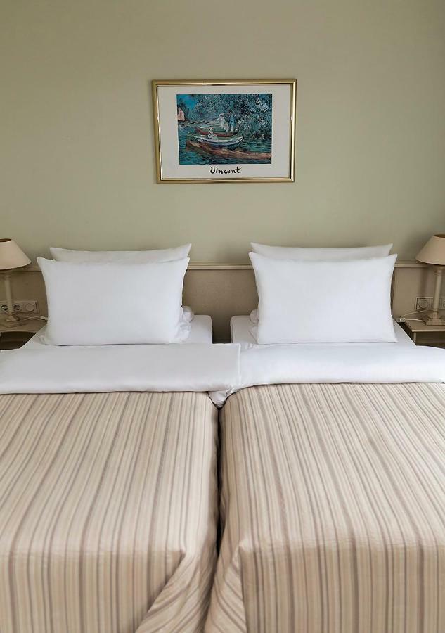 Hotel Burghof Hof  Ngoại thất bức ảnh