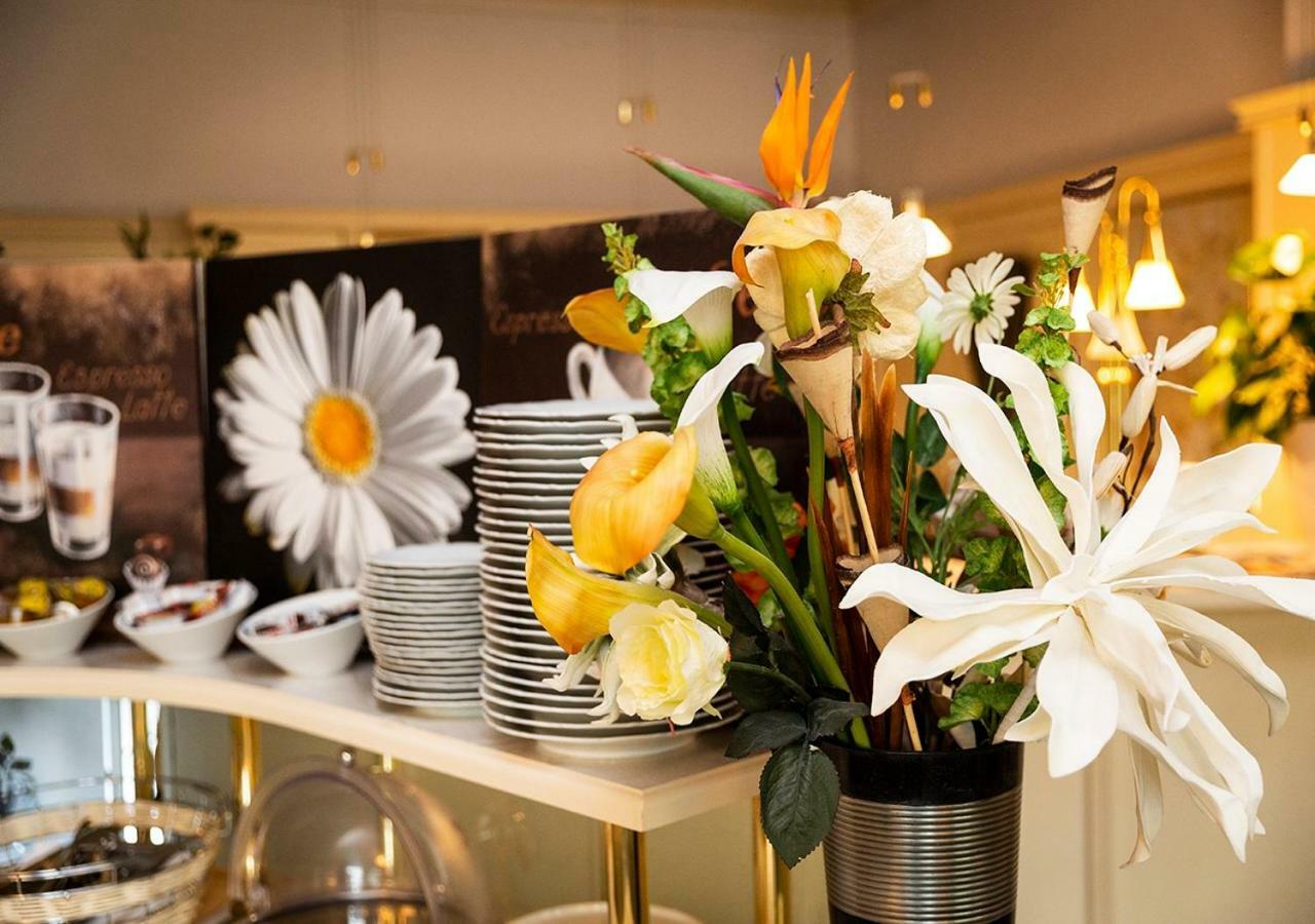 Hotel Burghof Hof  Ngoại thất bức ảnh