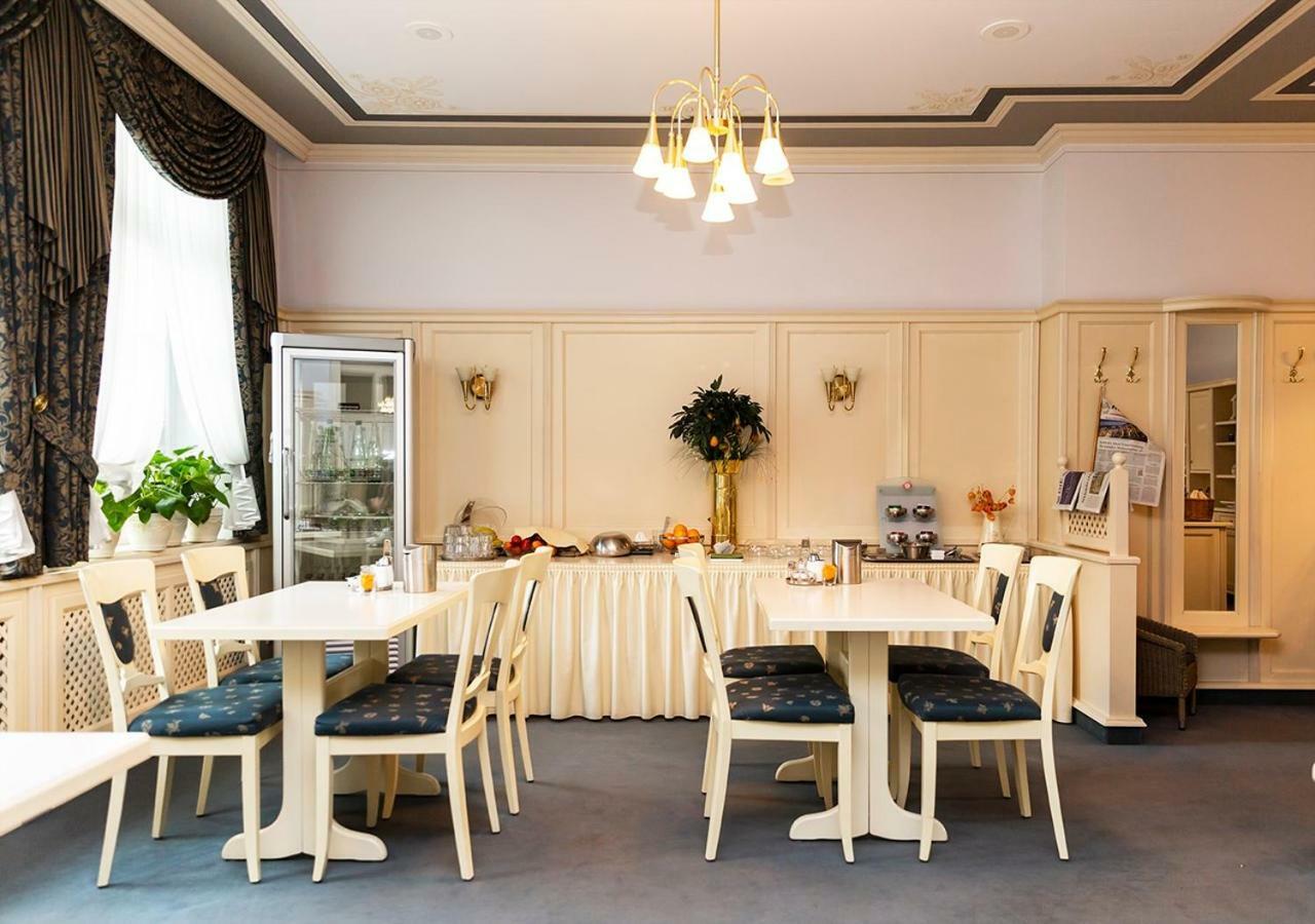 Hotel Burghof Hof  Ngoại thất bức ảnh