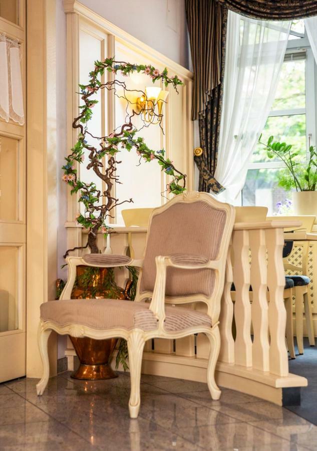 Hotel Burghof Hof  Ngoại thất bức ảnh